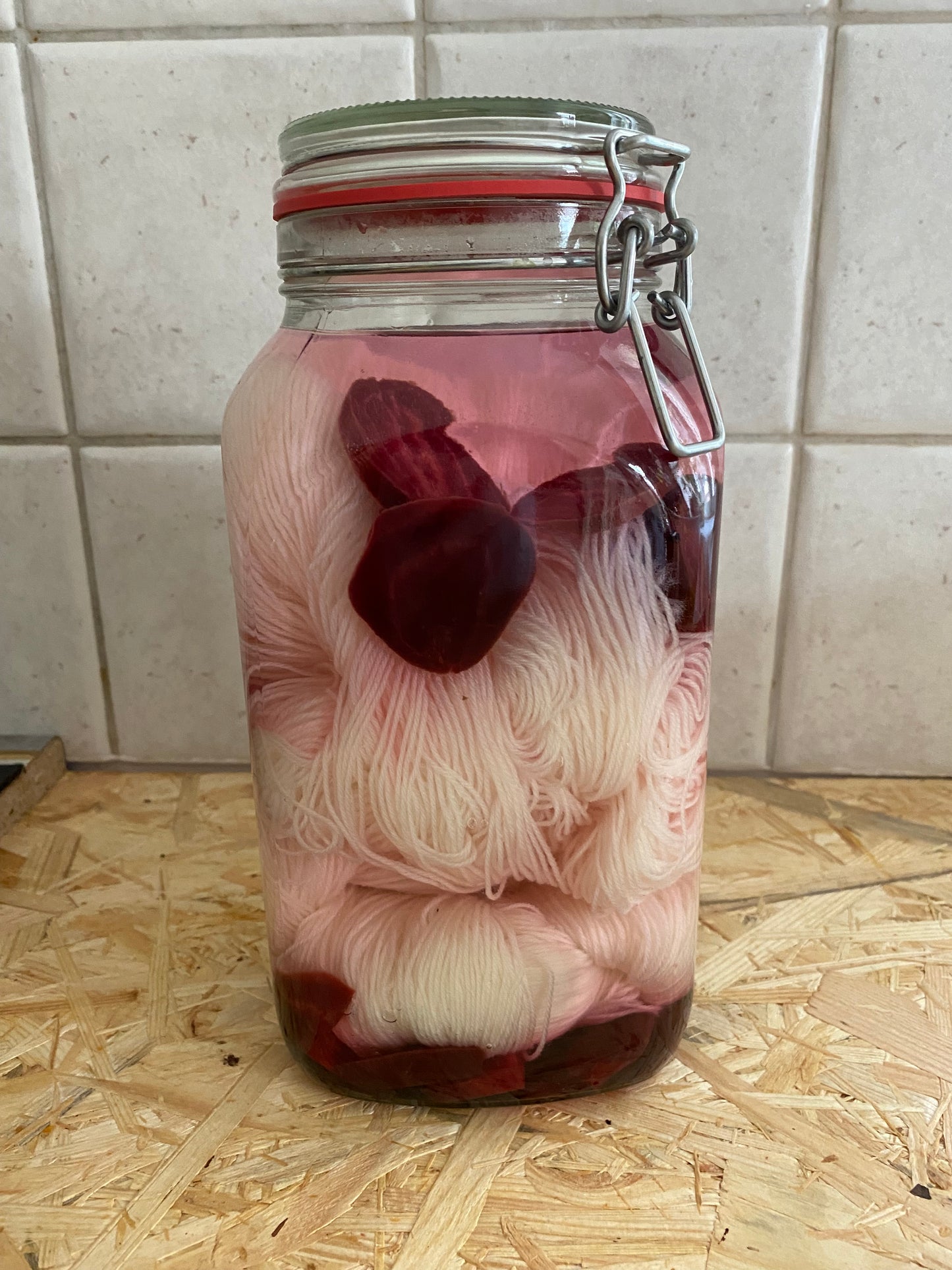 Bambus Sockenwolle 4fädig - 🪶 Rote Beete – sanft, erdig und überraschend zart