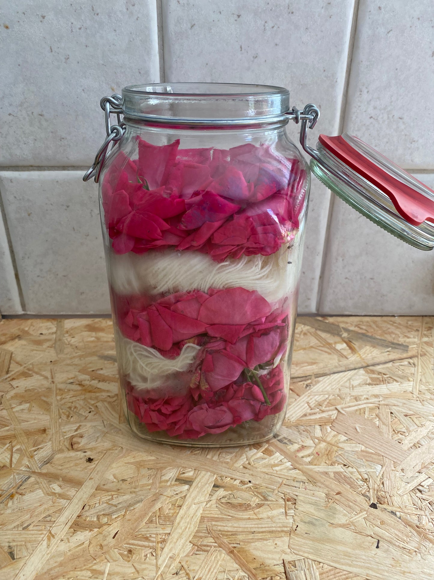 Bambus Sockenwolle 4fädig - 🌸 Rosenblüte – zart, pudrig, poetisch