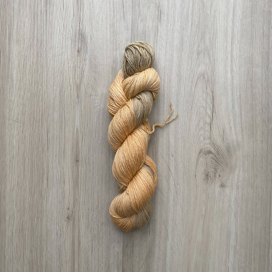 Bambus Sockenwolle 4fädig - 🌼 Warmes Gelb / Helles Olive – Sonnenschein mit Wurzeln