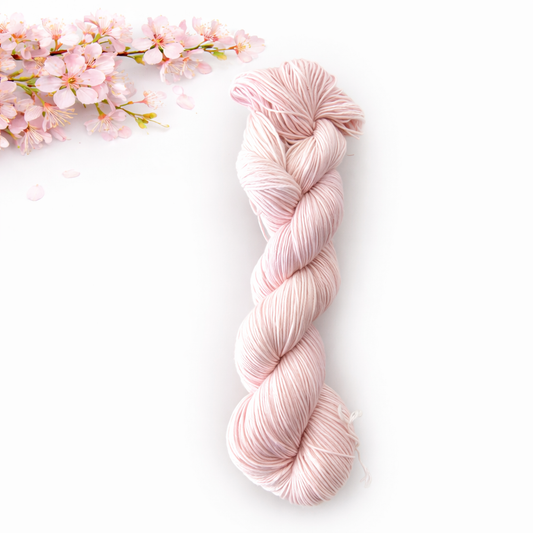 Bambus Sockenwolle 4fädig - 🌸 still, sanft und wunderbar bodenständig